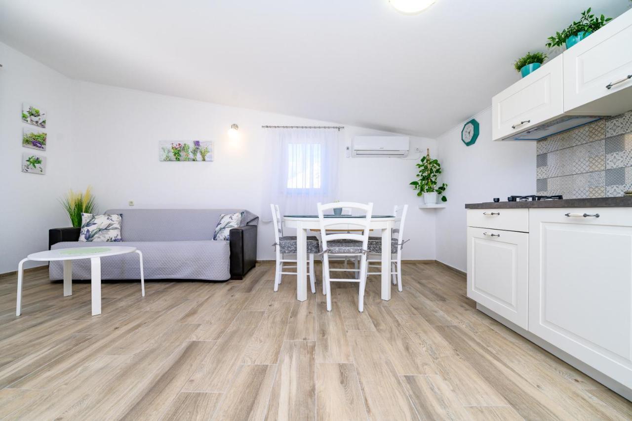 Krcina Holiday Home Cres Esterno foto